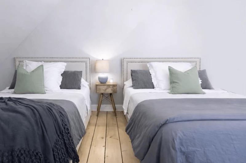 Deluxe Family Suite interior